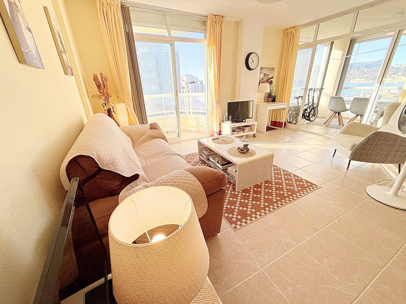 2 Zimmer Apartment zu verkaufen in Calpe / Calp mit Pool - 330.000 € (Ref: 9509183)