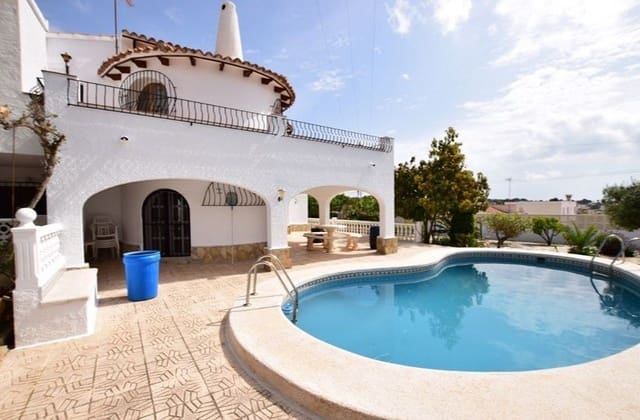 4 Zimmer Villa zu verkaufen in Gargasindi, Calpe / Calp mit Pool - 639.000 € (Ref: 9509187)