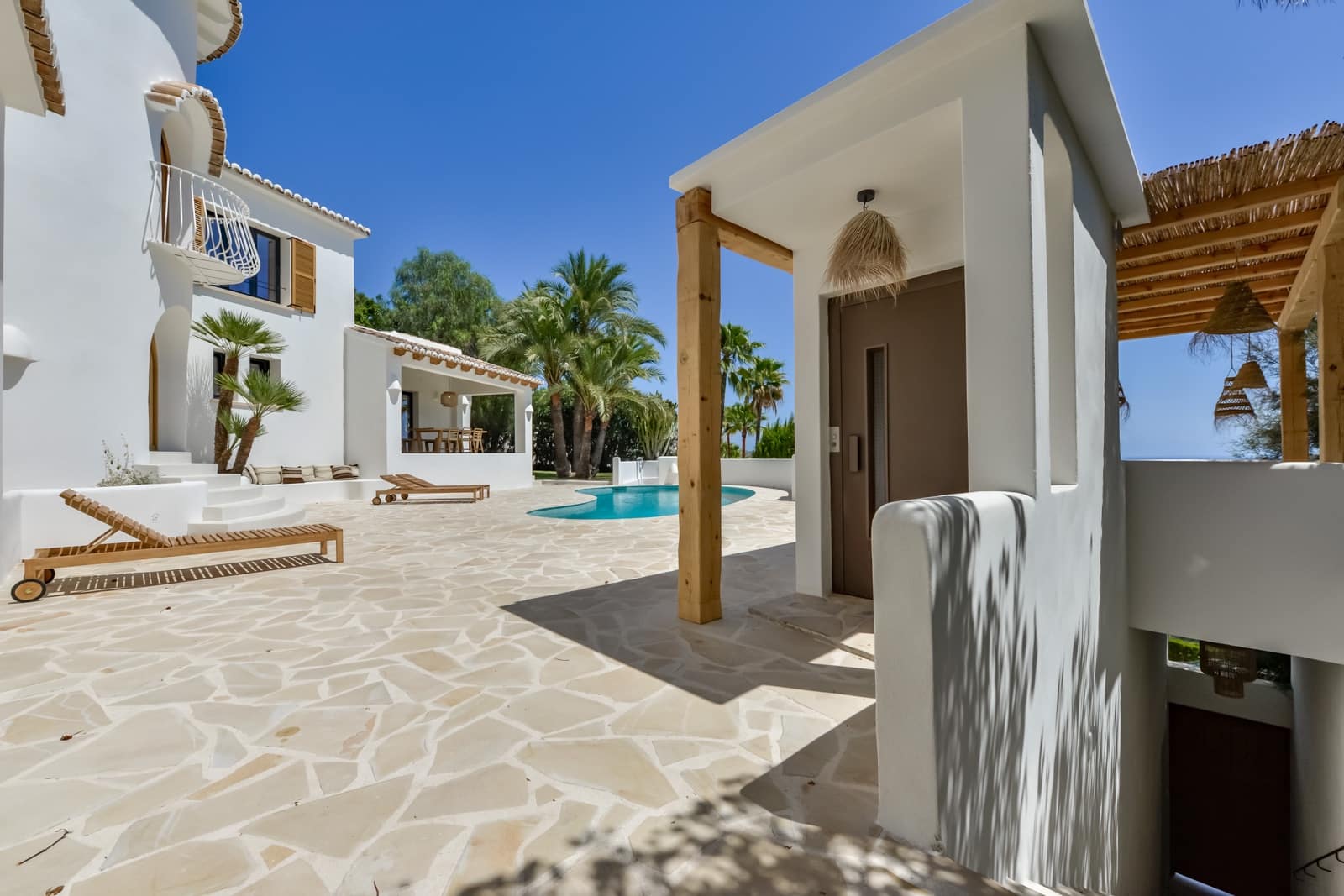 4 soveværelse Villa til salg i Moraira med swimmingpool - € 2.175.000 (Ref: 9509189)