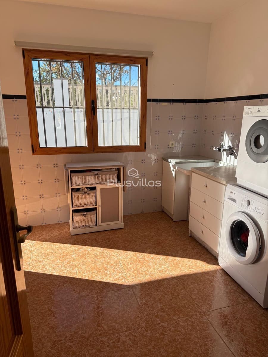 Chalet de 3 habitaciones en Calpe / Calp en venta con piscina - 850.000 € (Ref: 9513575)