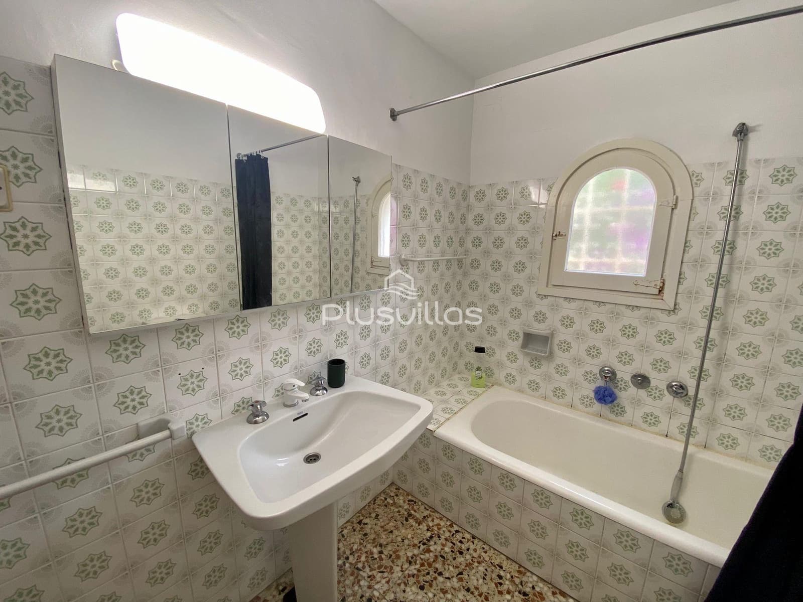 4 chambre Villa/Maison à vendre à Calpe / Calp avec piscine - 399 000 € (Ref: 9543924)