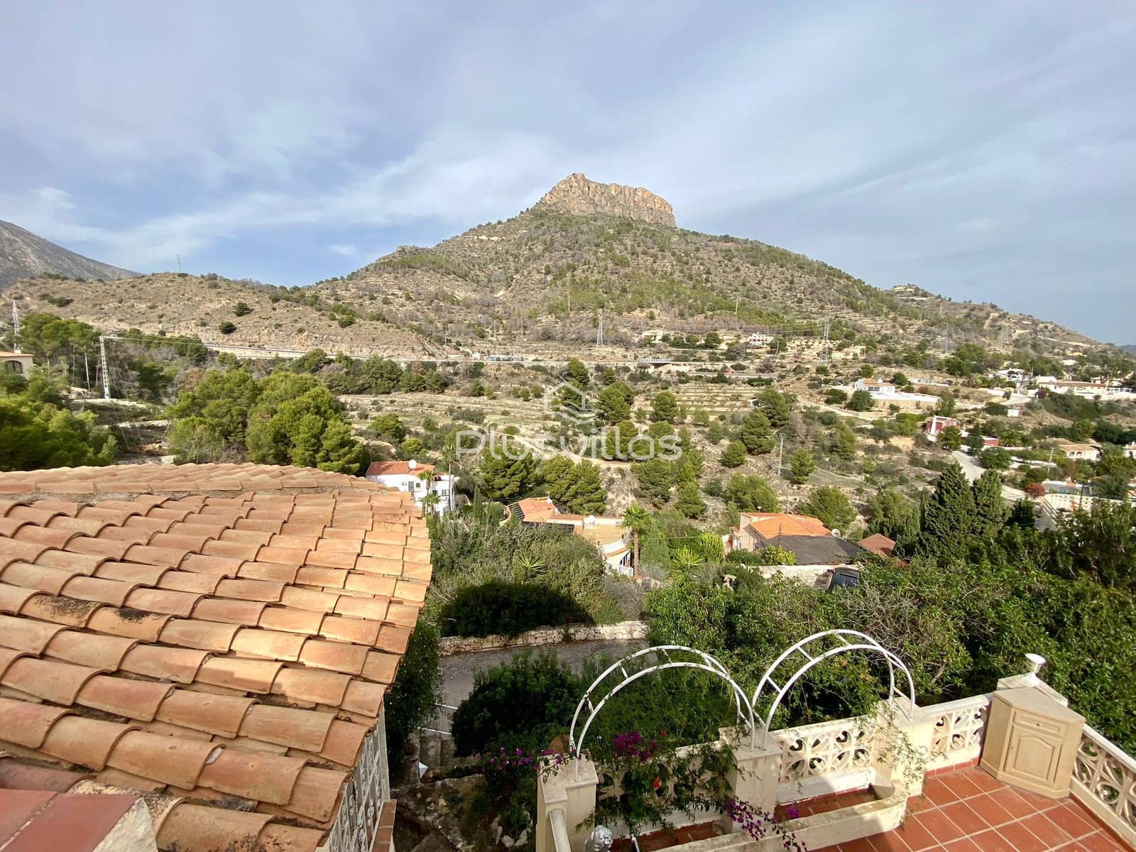 4 chambre Villa/Maison à vendre à Calpe / Calp avec piscine - 399 000 € (Ref: 9543924)