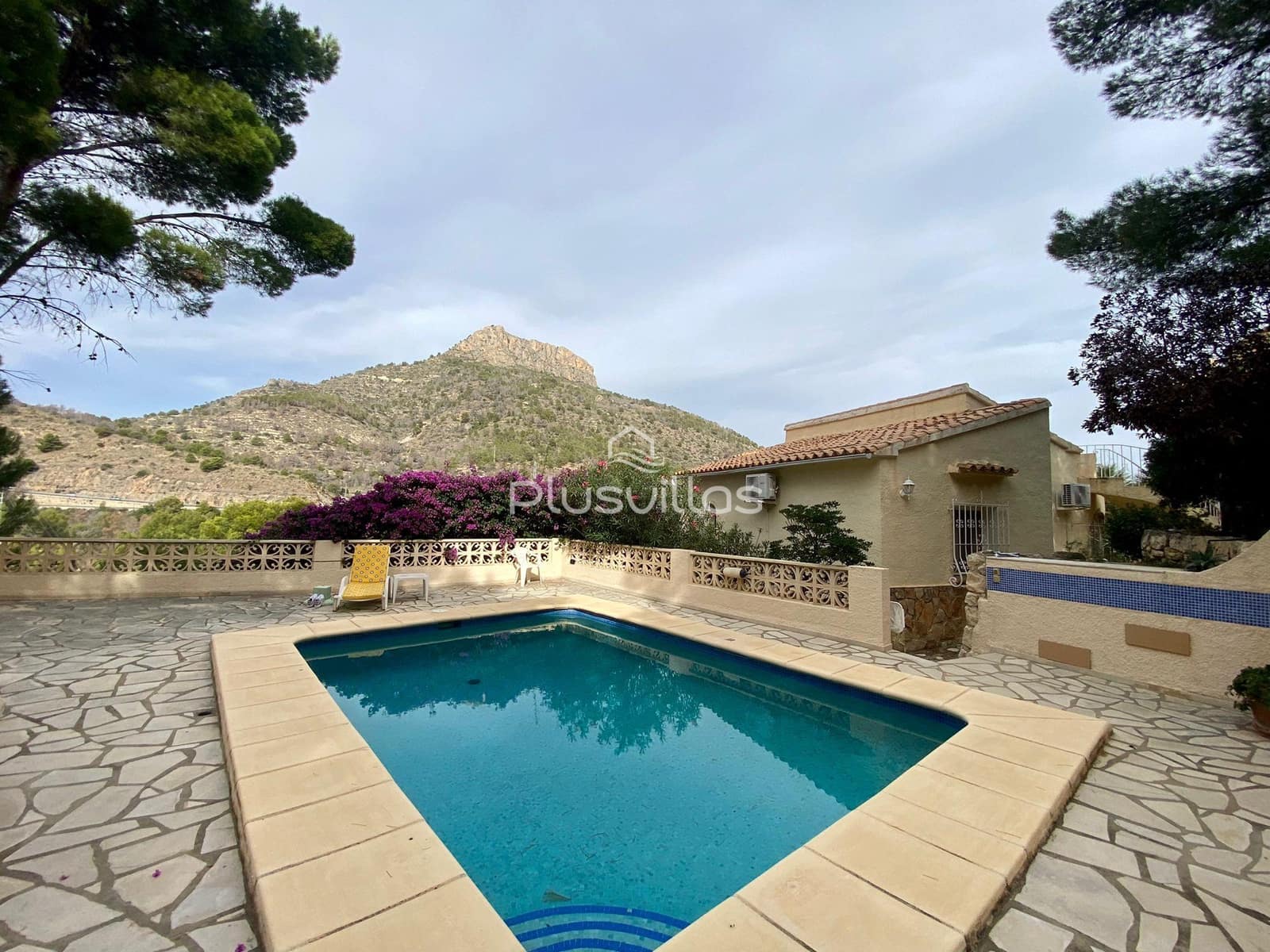 4 chambre Villa/Maison à vendre à Calpe / Calp avec piscine - 399 000 € (Ref: 9543924)