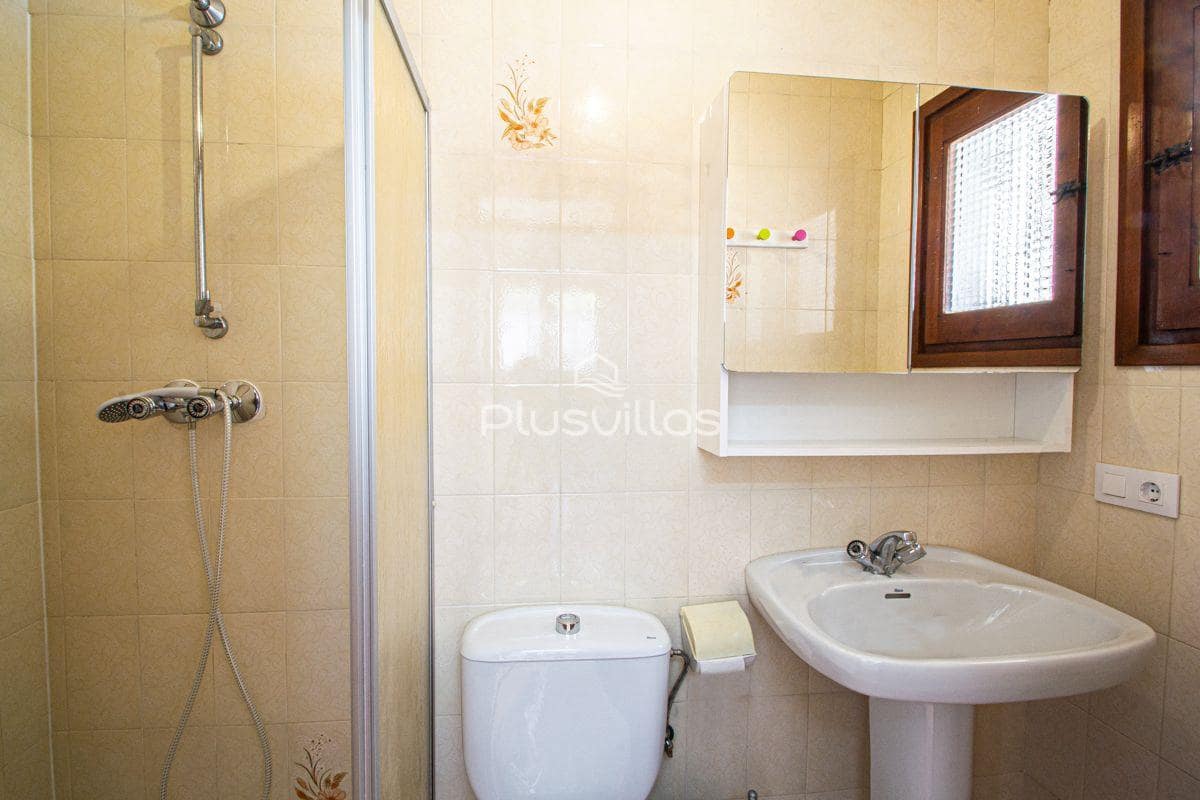 4 quarto Moradia para venda em Calpe / Calp com piscina - 550 000 € (Ref: 9562173)