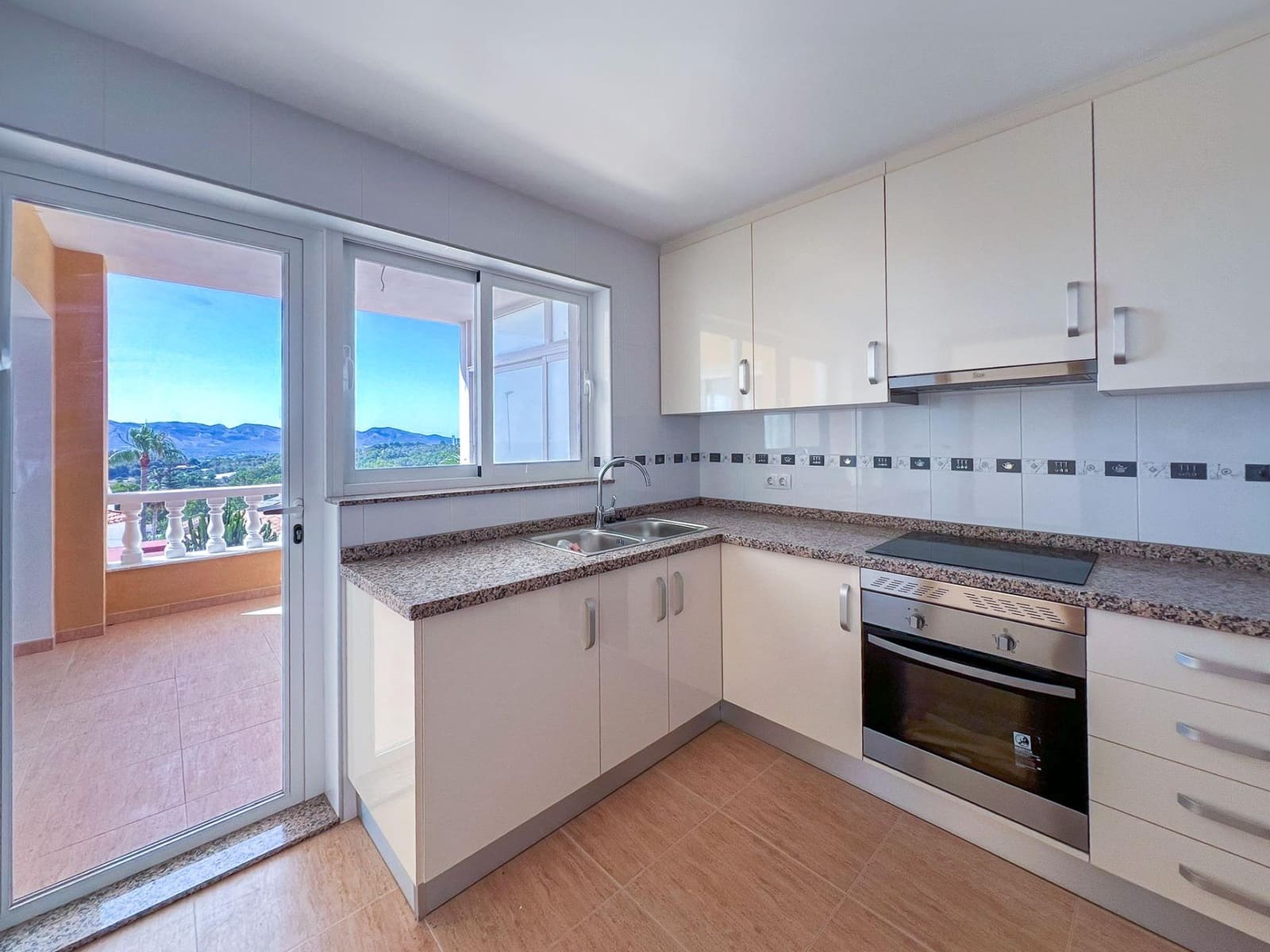 4 chambre Villa/Maison à vendre à Alfaz del Pi / L'Alfas del Pi avec piscine - 745 000 € (Ref: 9569120)