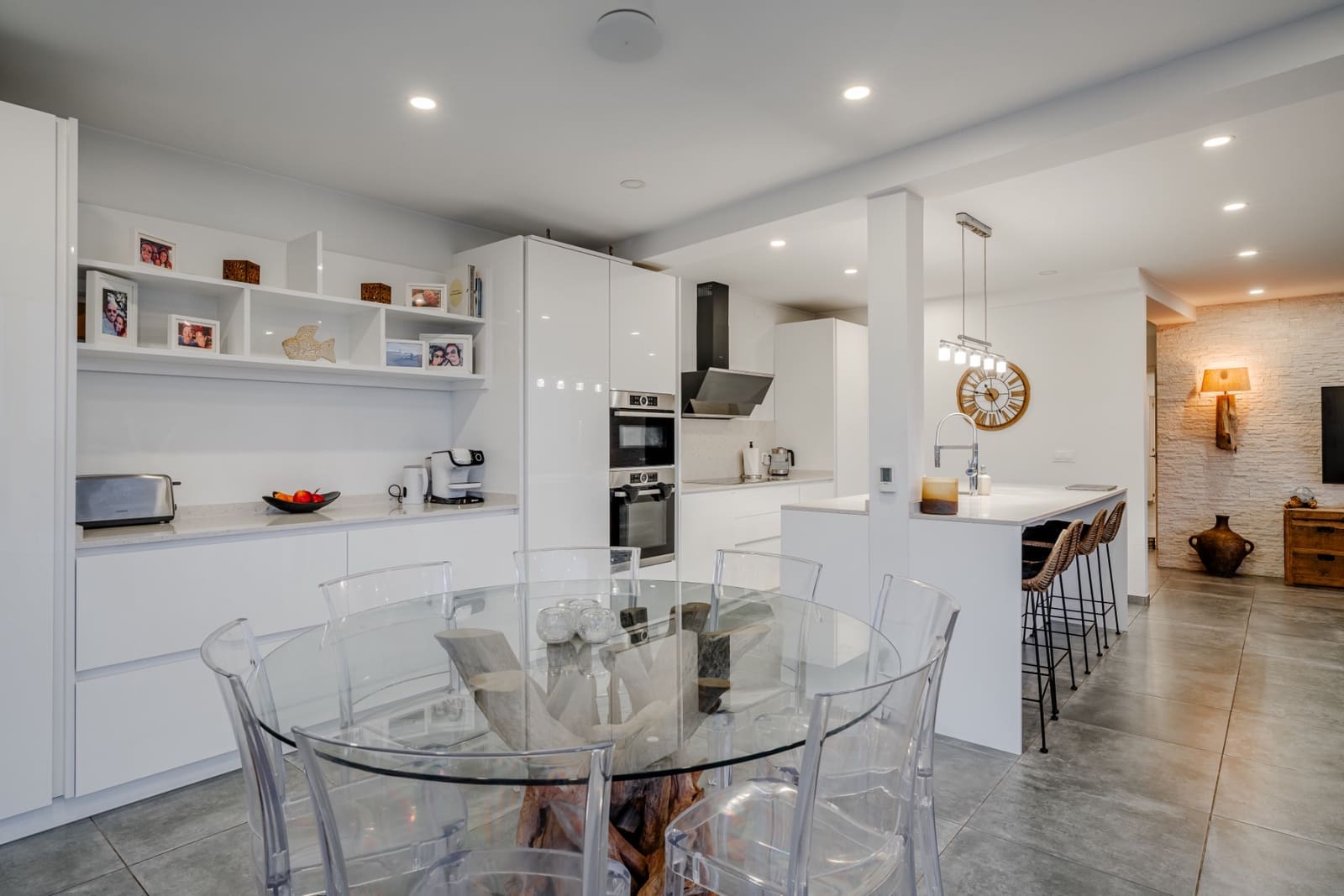 5 soveværelse Villa til salg i Benissa med swimmingpool - € 3.850.000 (Ref: 9569125)