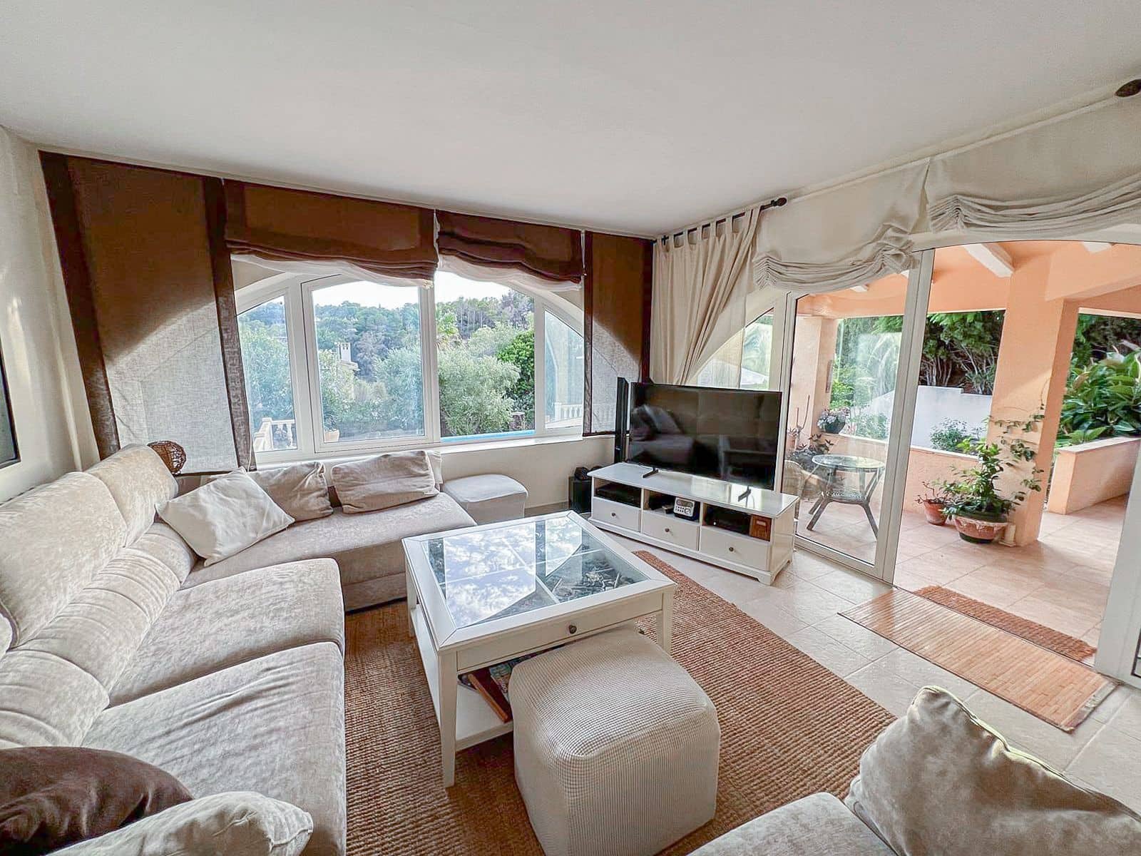 4 soveværelse Villa til salg i Benissa med swimmingpool - € 590.000 (Ref: 9569127)