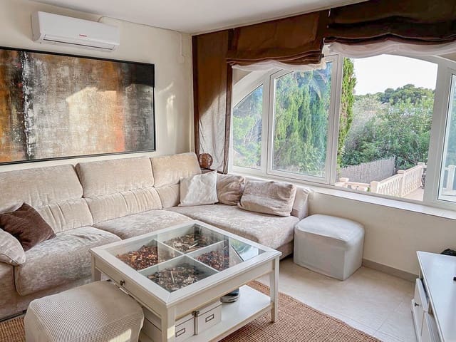 4 soveværelse Villa til salg i Benissa med swimmingpool - € 590.000 (Ref: 9569127)