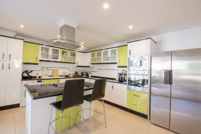 4 sovrum Villa till salu i Centro ciudad, Javea / Xàbia med pool - 750 000 € (Ref: 9569128)