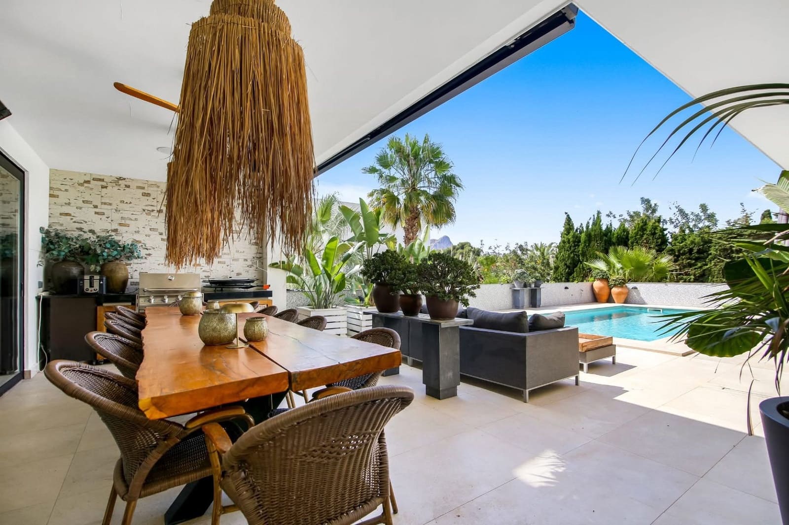 4 soveværelse Villa til salg i Calpe / Calp med swimmingpool - € 1.589.000 (Ref: 9569130)