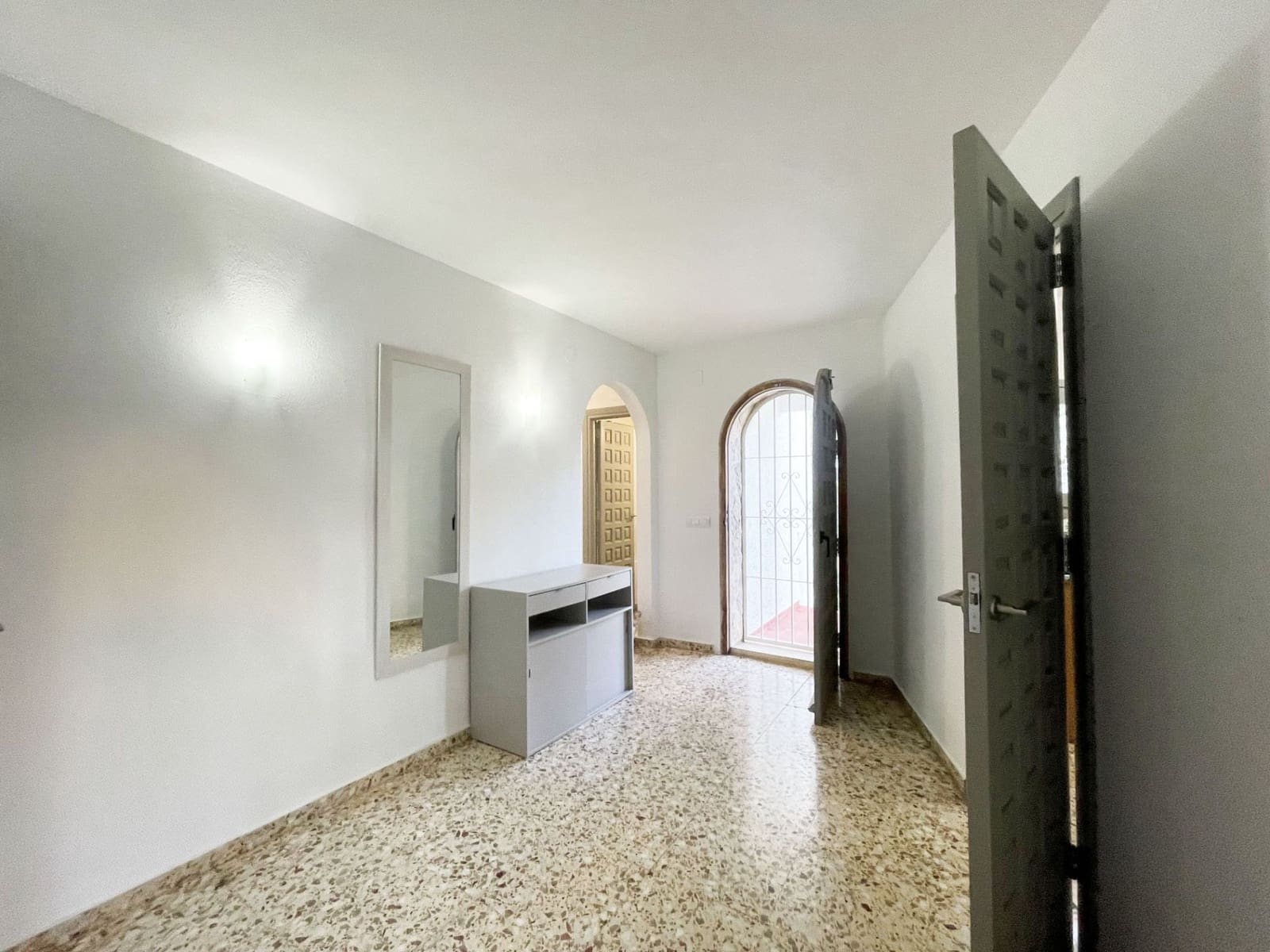 Chalet de 4 habitaciones en Calpe / Calp en venta con piscina - 590.000 € (Ref: 9569133)