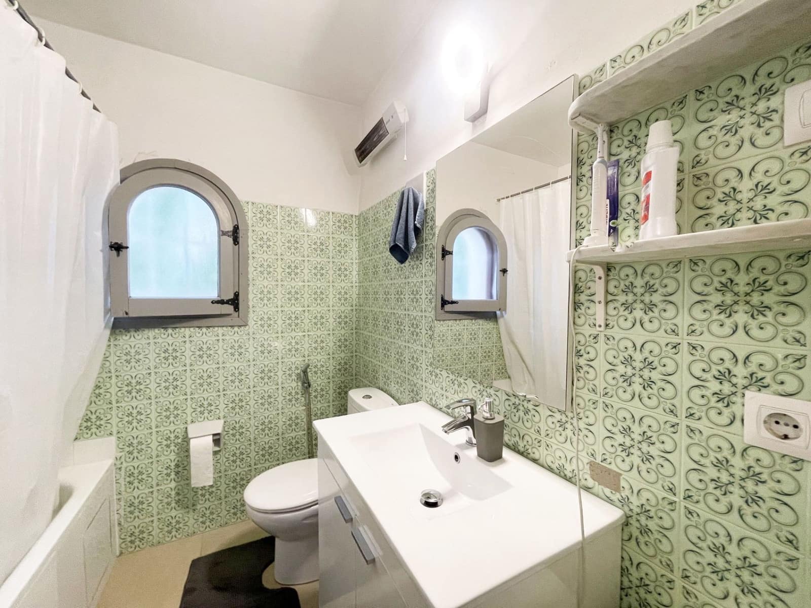 Chalet de 4 habitaciones en Calpe / Calp en venta con piscina - 590.000 € (Ref: 9569133)