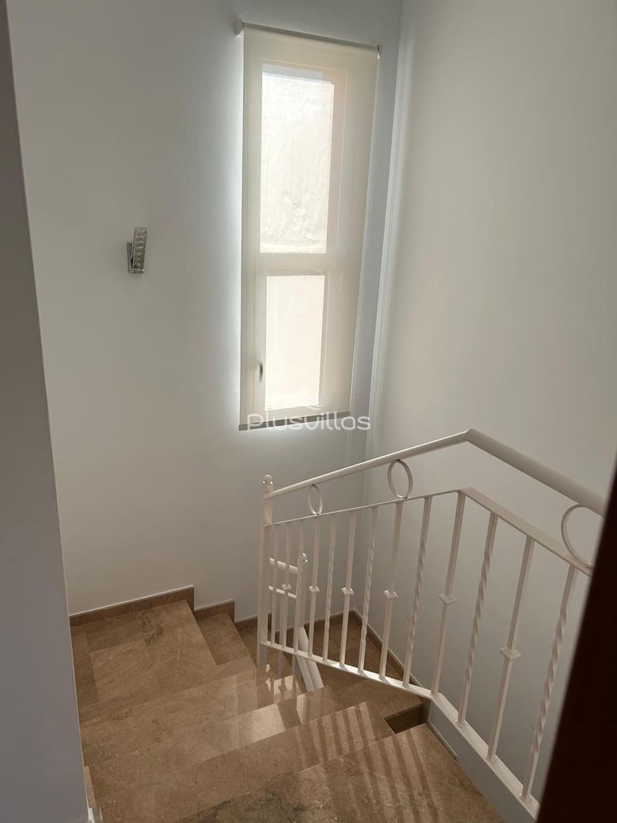 4 soveværelse Villa til salg i Calpe / Calp med swimmingpool - € 550.000 (Ref: 9569135)