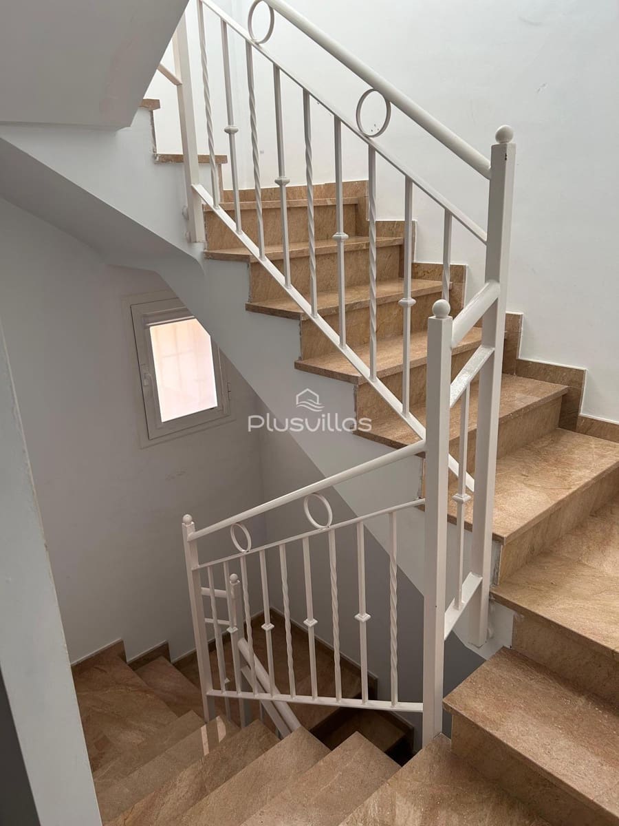 4 soveværelse Villa til salg i Calpe / Calp med swimmingpool - € 550.000 (Ref: 9569135)