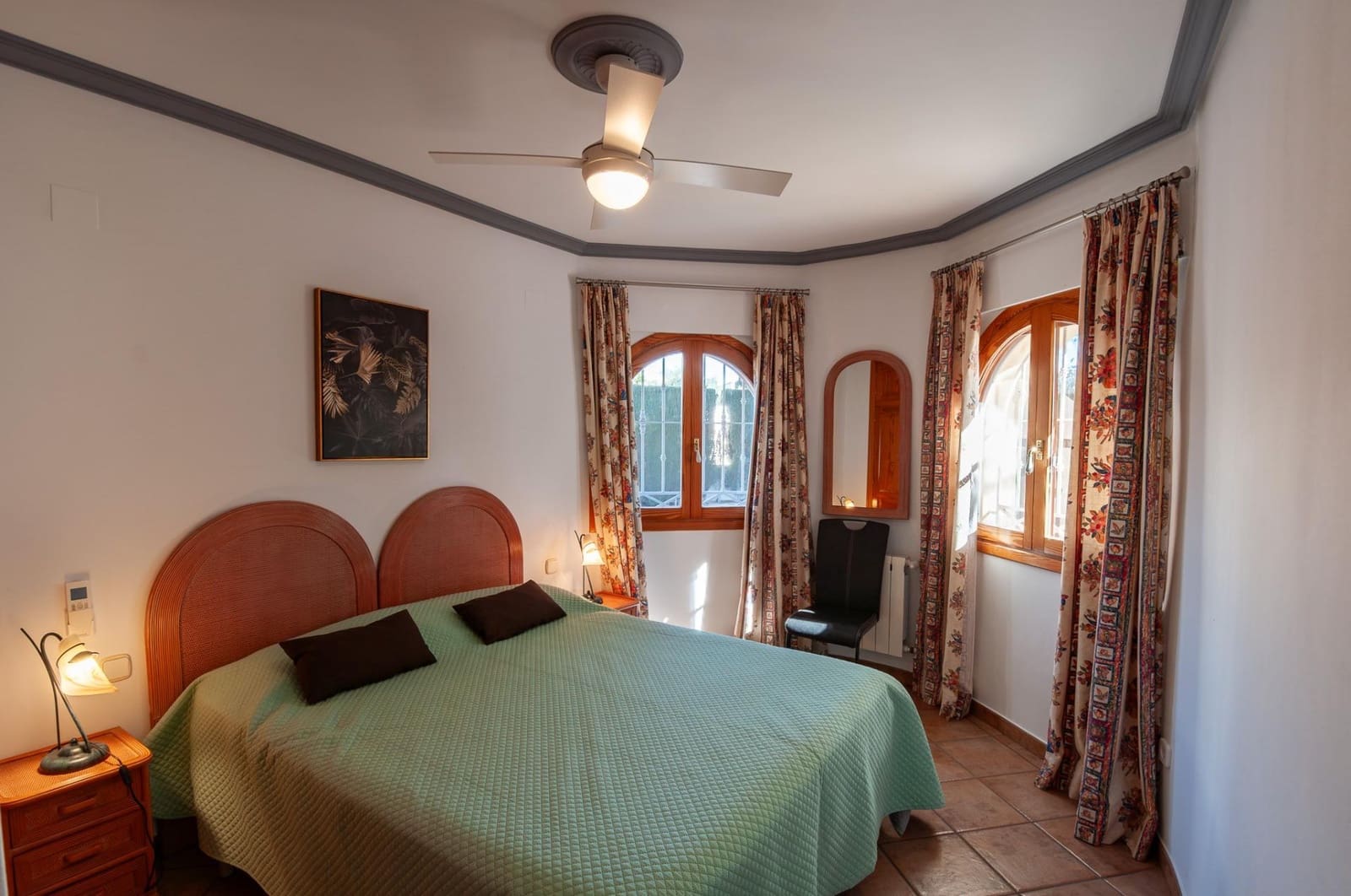 4 soveværelse Villa til salg i Calpe / Calp med swimmingpool - € 780.000 (Ref: 9586813)