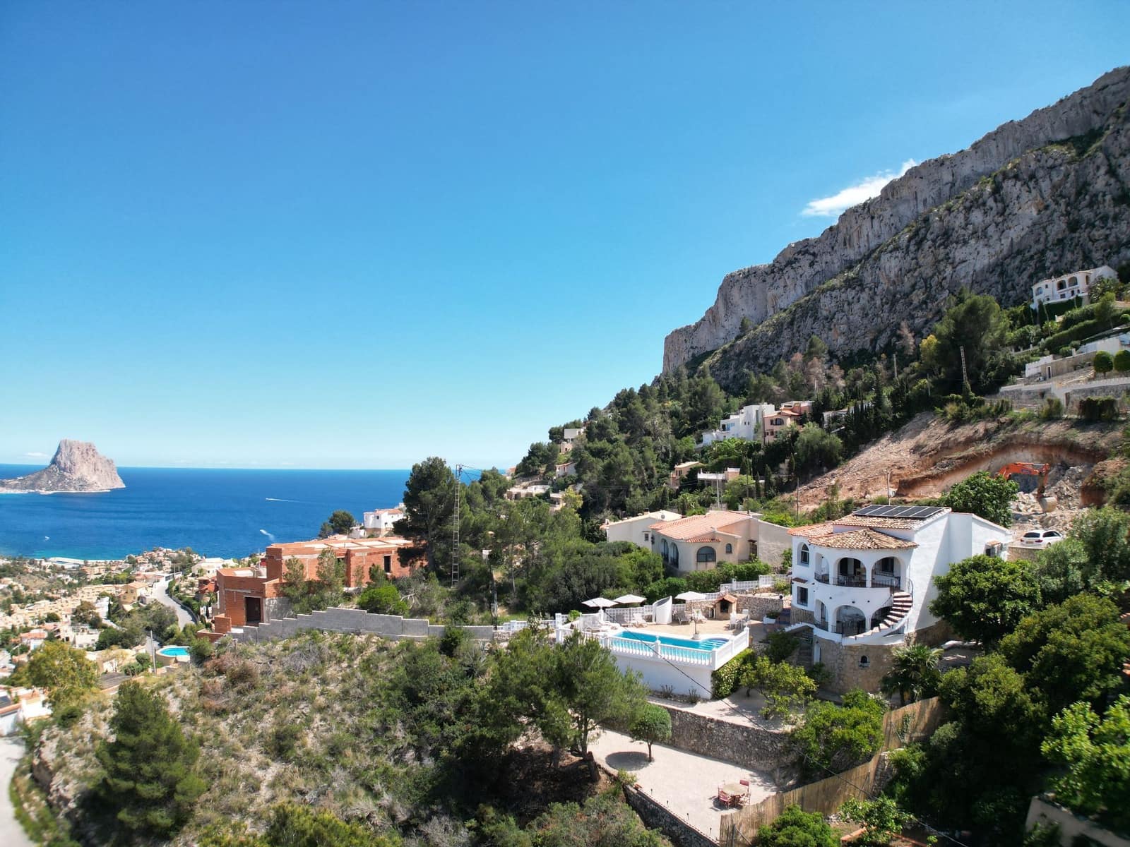 4 makuuhuone Huvila myytävänä paikassa Calpe / Calp mukana uima-altaan - 634 000 € (Ref: 9586817)