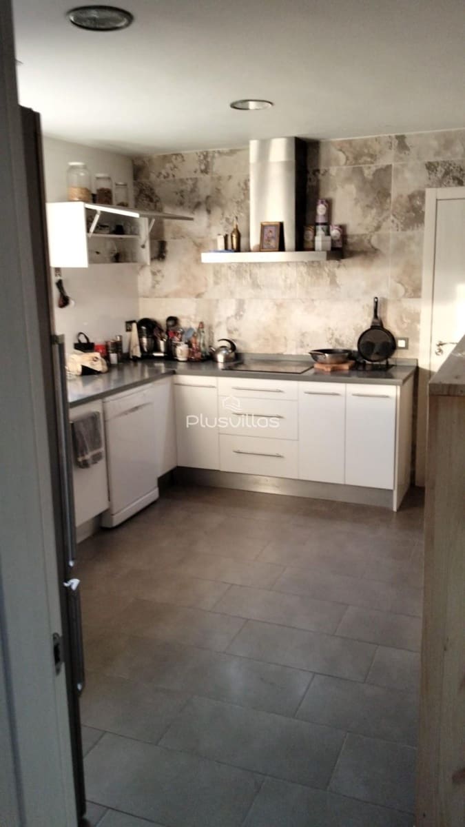 4 makuuhuone Huvila myytävänä paikassa Calpe / Calp mukana uima-altaan - 950 000 € (Ref: 9591669)