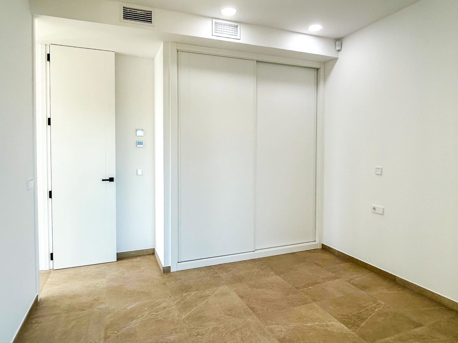 3 slaapkamer Villa te koop in Benissa met zwembad - € 1.175.000 (Ref: 9596476)