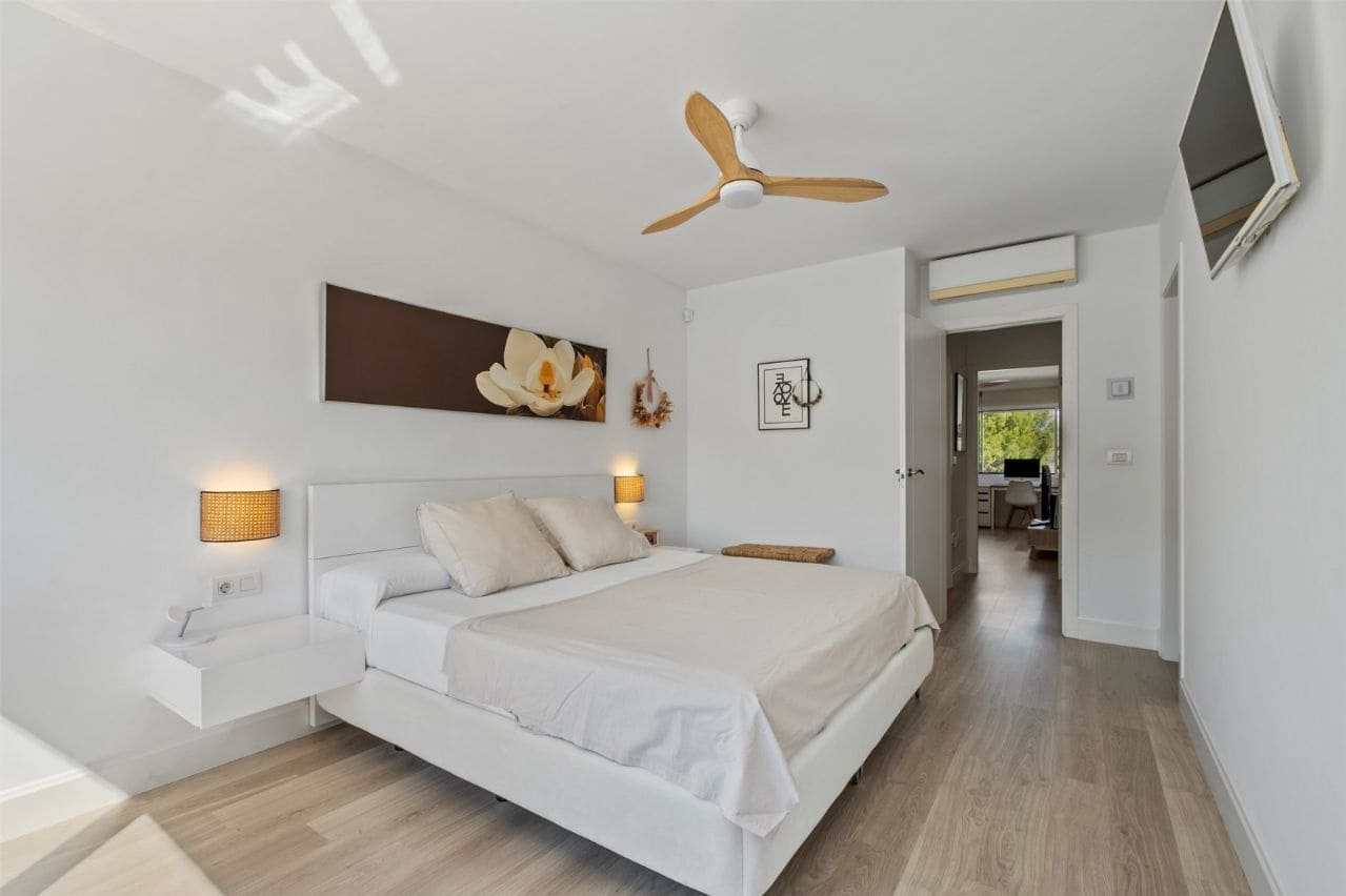 4 slaapkamer Villa te koop in Alfaz del Pi / L'Alfas del Pi met zwembad - € 585.000 (Ref: 9616763)