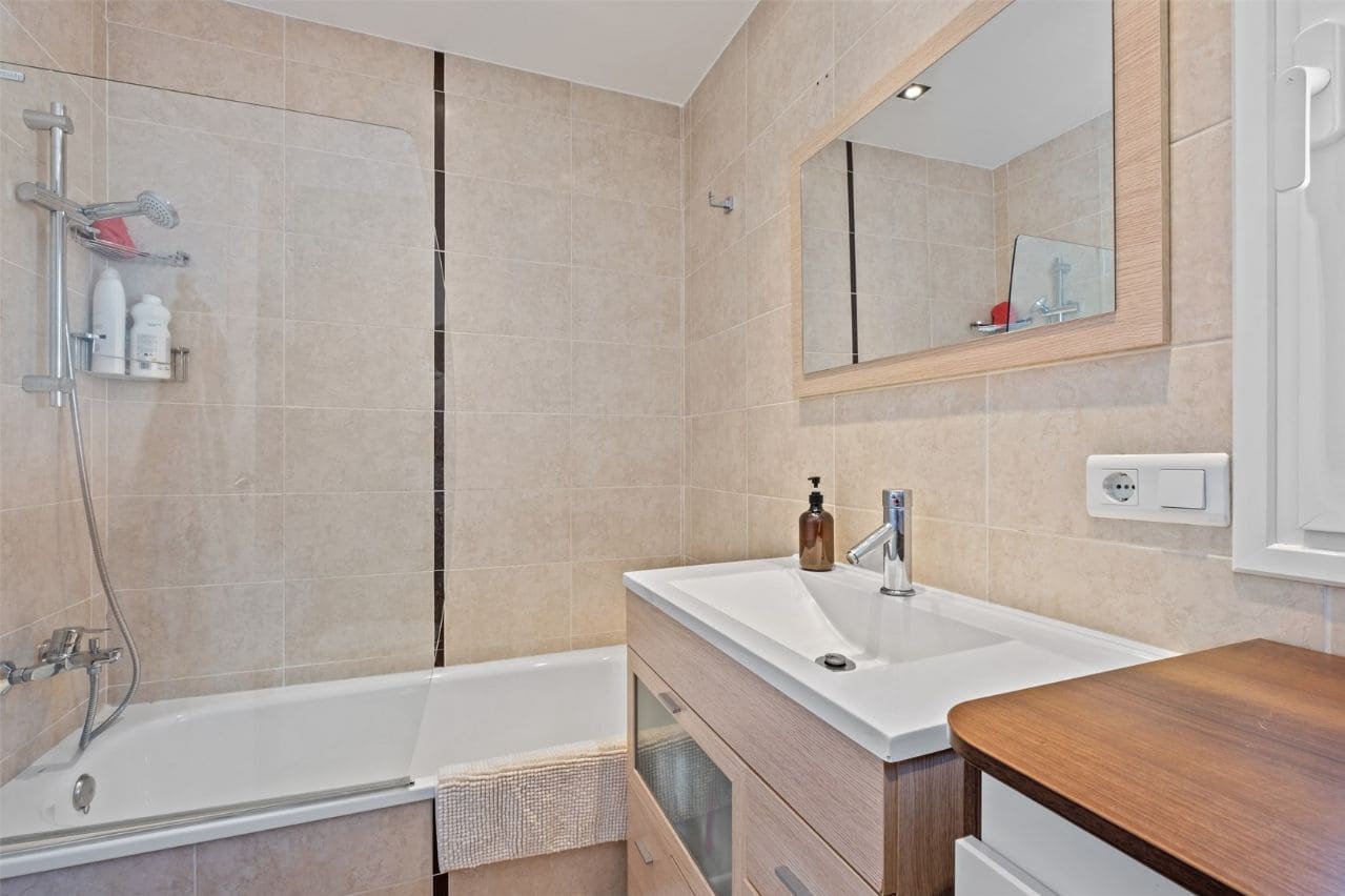 4 slaapkamer Villa te koop in Alfaz del Pi / L'Alfas del Pi met zwembad - € 585.000 (Ref: 9616763)