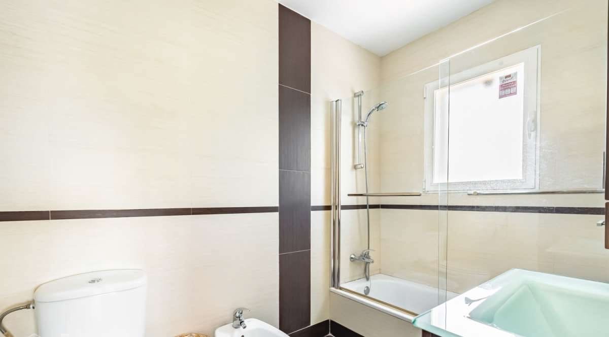 3 soveværelse Villa til salg i La Nucia med swimmingpool - € 444.000 (Ref: 9616765)