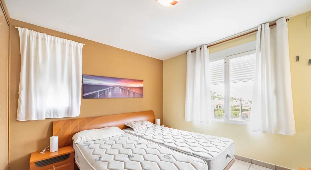 3 soveværelse Villa til salg i La Nucia med swimmingpool - € 444.000 (Ref: 9616765)