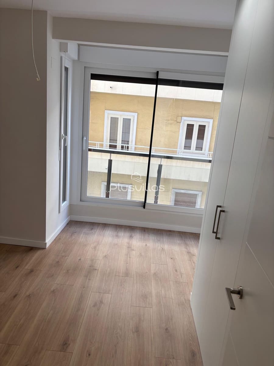 4 chambre Appartement à vendre à Alicante ville - 1 000 000 € (Ref: 9634640)