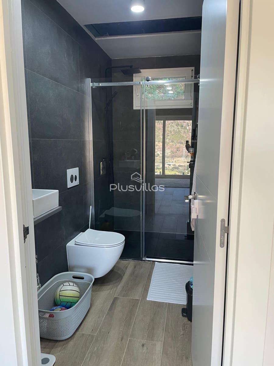 2 bedroom Villa for sale in Calpe / Calp - € 450,000 (Ref: 9649782)