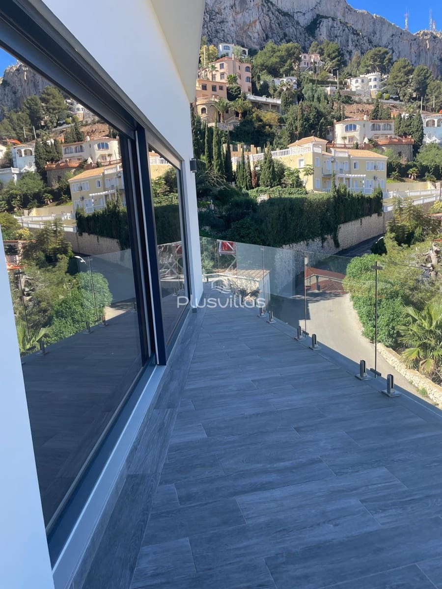 2 bedroom Villa for sale in Calpe / Calp - € 450,000 (Ref: 9649782)