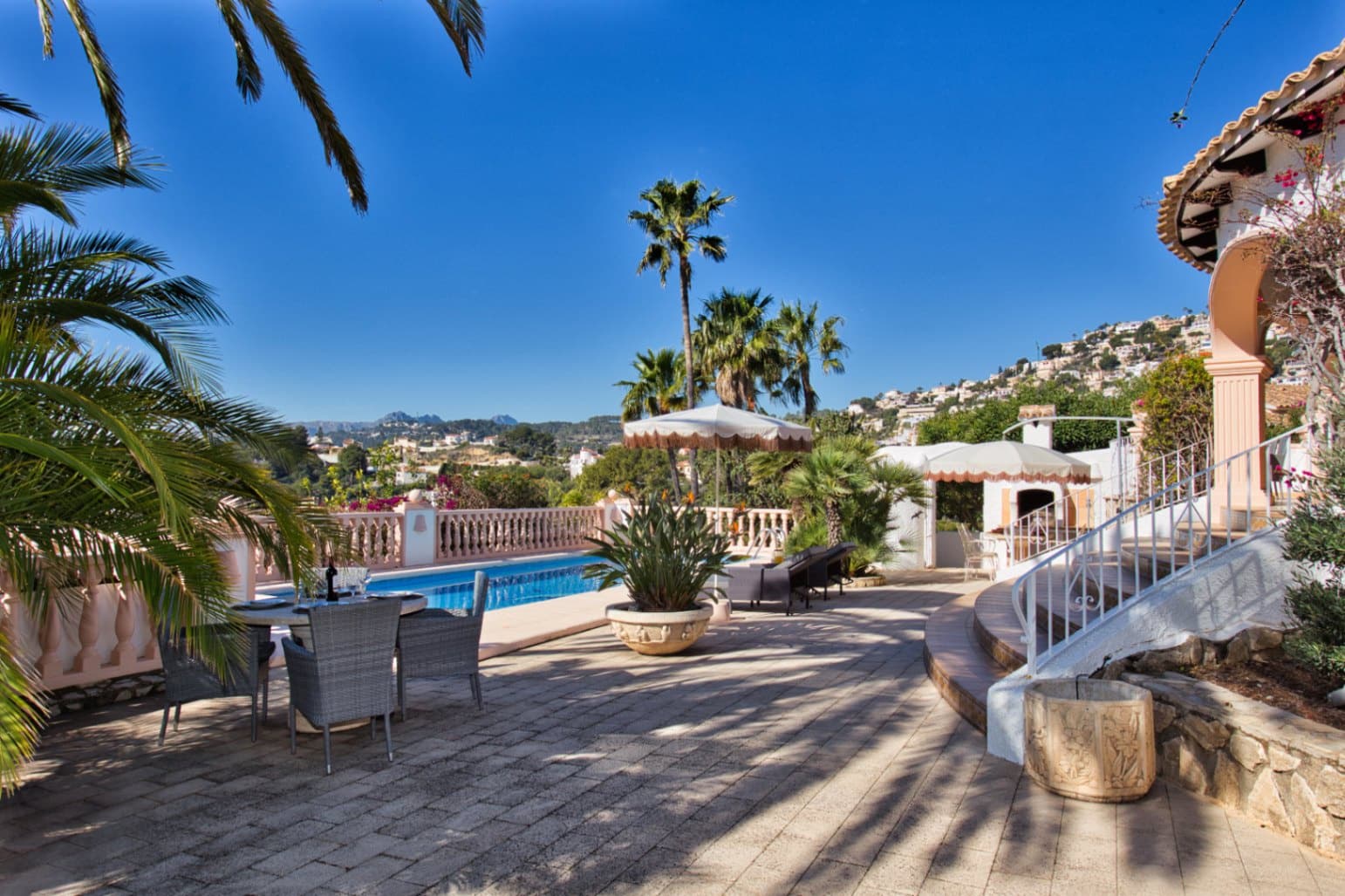 Chalet de 3 habitaciones en Benissa en venta con piscina - 1.200.000 € (Ref: 9739107)