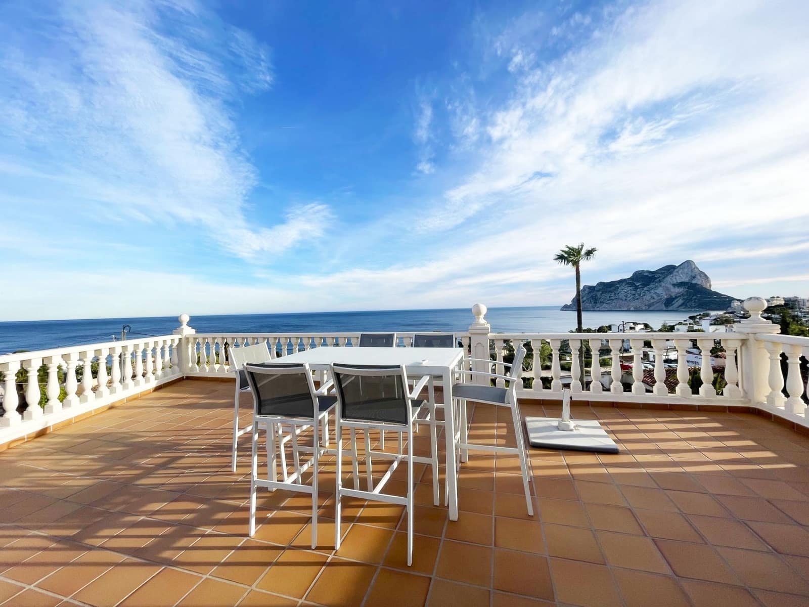 6 slaapkamer Villa te koop in Calpe / Calp met zwembad - € 899.000 (Ref: 9742141)