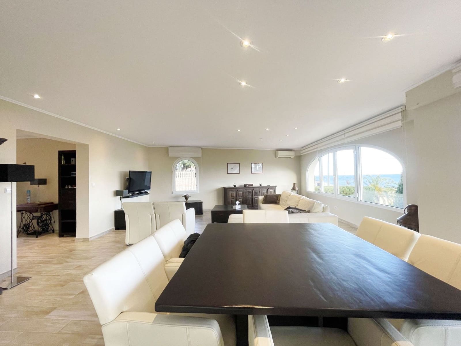 6 slaapkamer Villa te koop in Calpe / Calp met zwembad - € 899.000 (Ref: 9742141)