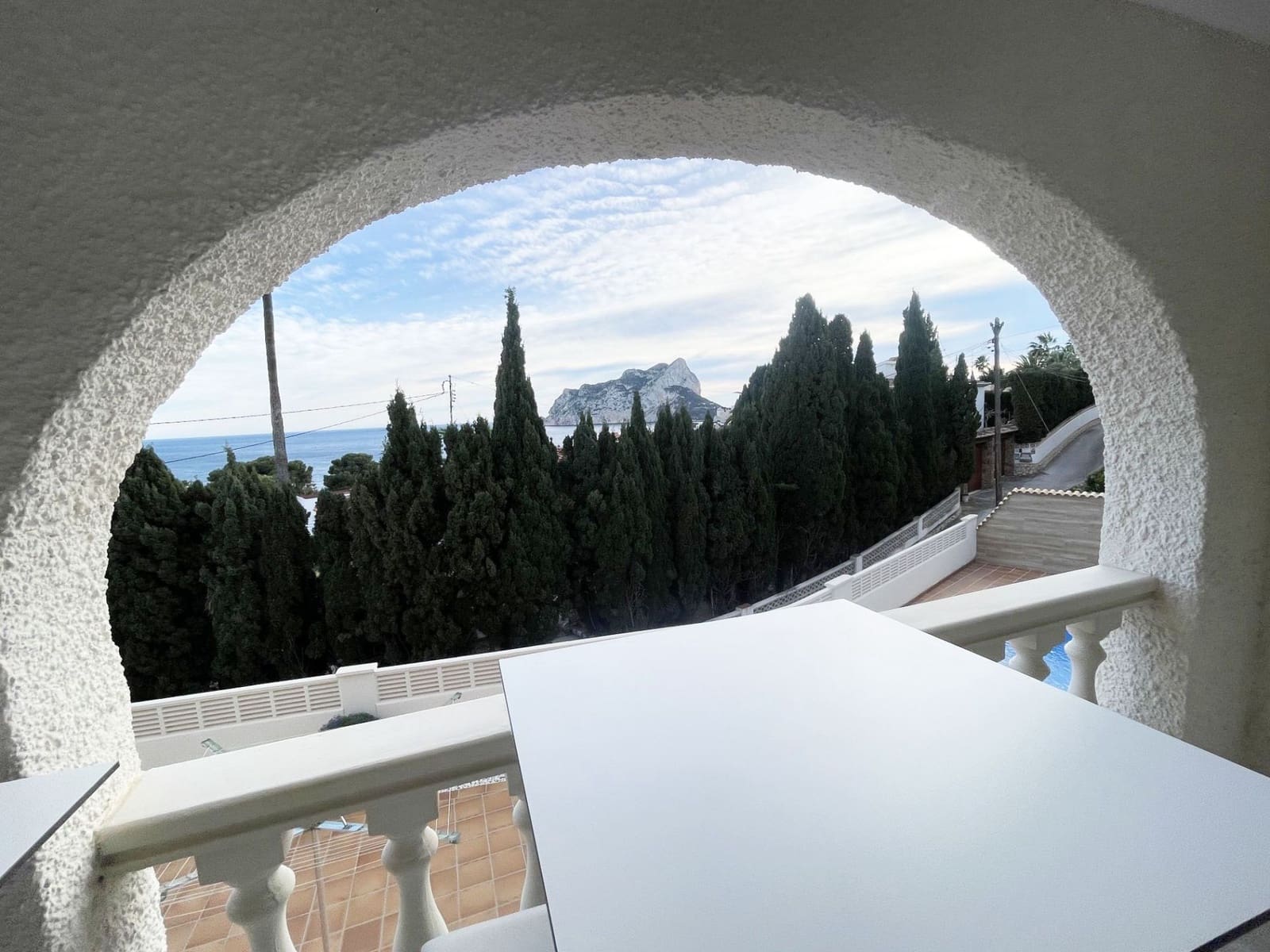 6 slaapkamer Villa te koop in Calpe / Calp met zwembad - € 899.000 (Ref: 9742141)