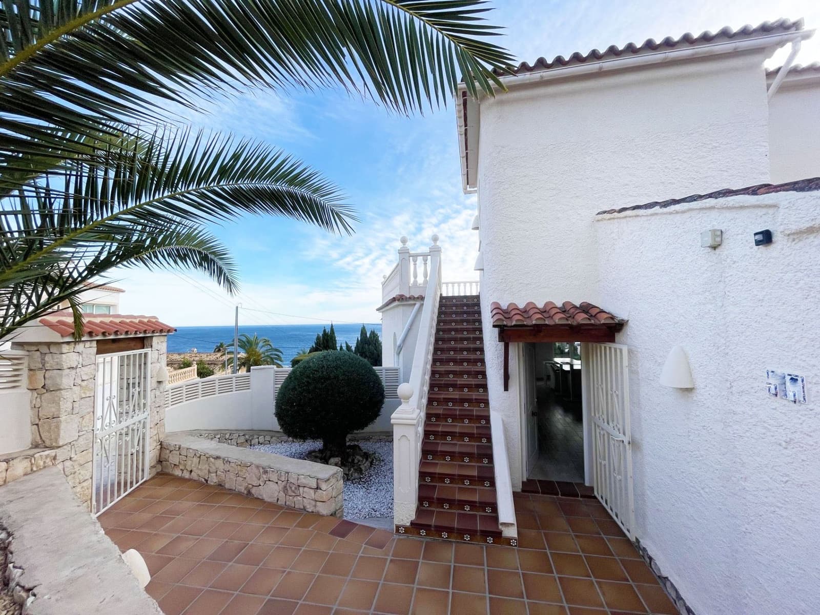 6 slaapkamer Villa te koop in Calpe / Calp met zwembad - € 899.000 (Ref: 9742141)