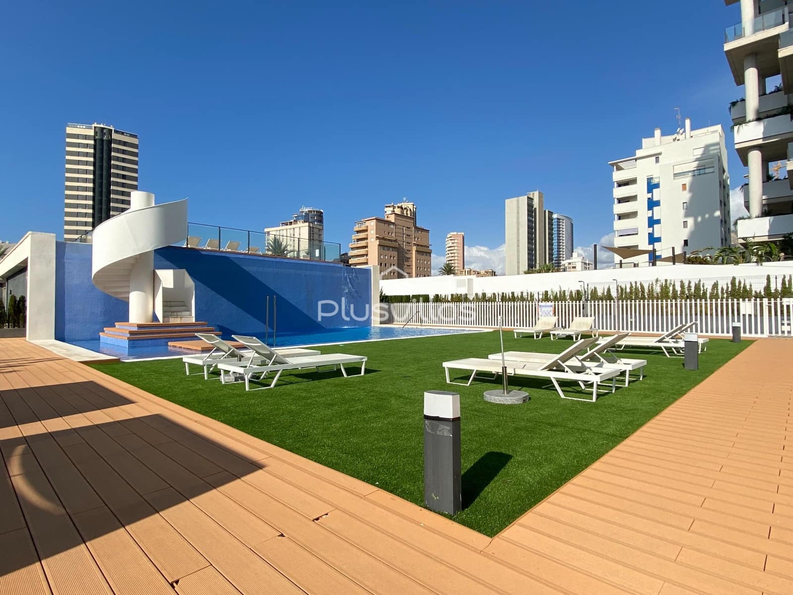 2 bedroom Apartment for sale in Calpe / Calp with pool - € 445,000 (Ref: 9752329)