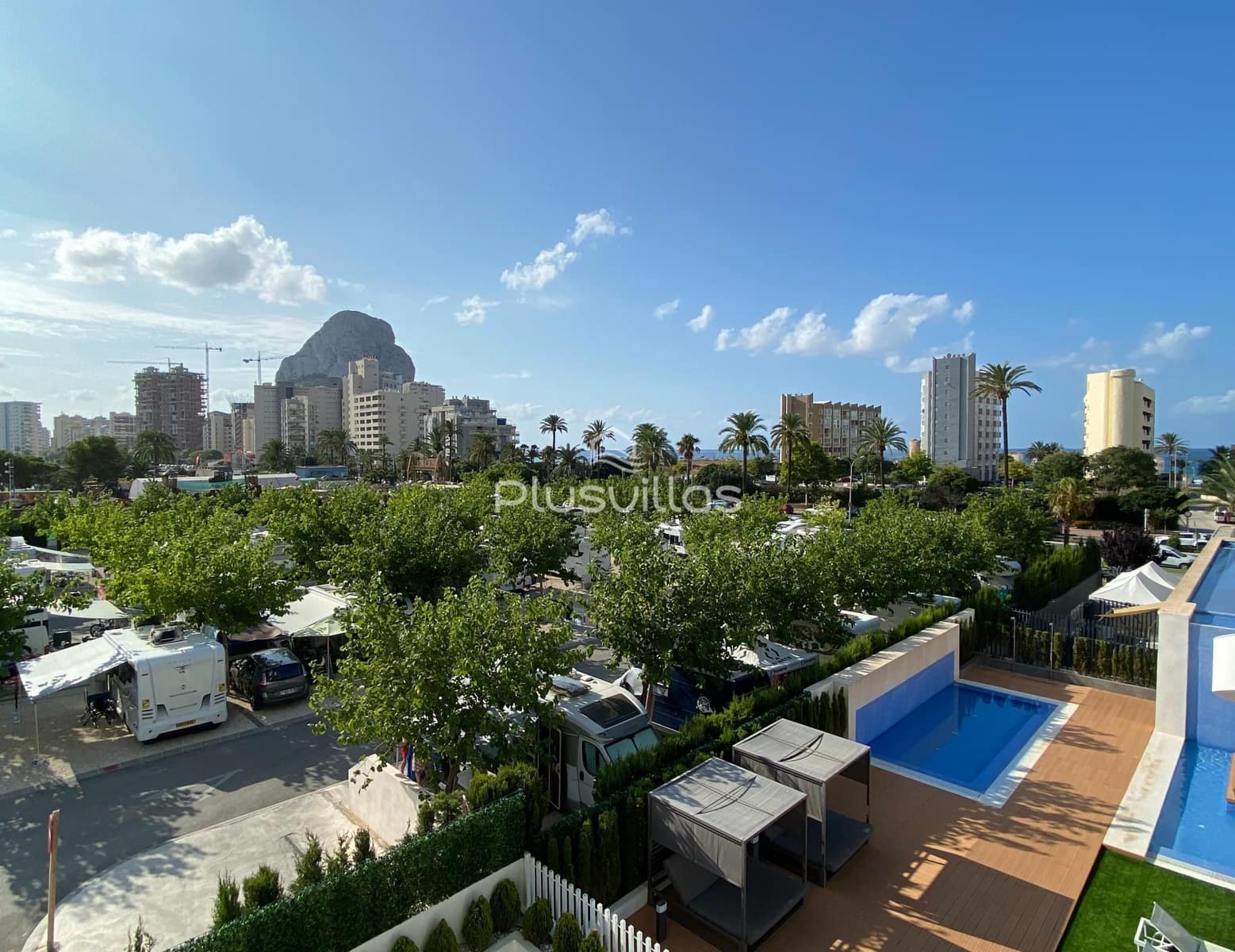 2 bedroom Apartment for sale in Calpe / Calp with pool - € 445,000 (Ref: 9752329)
