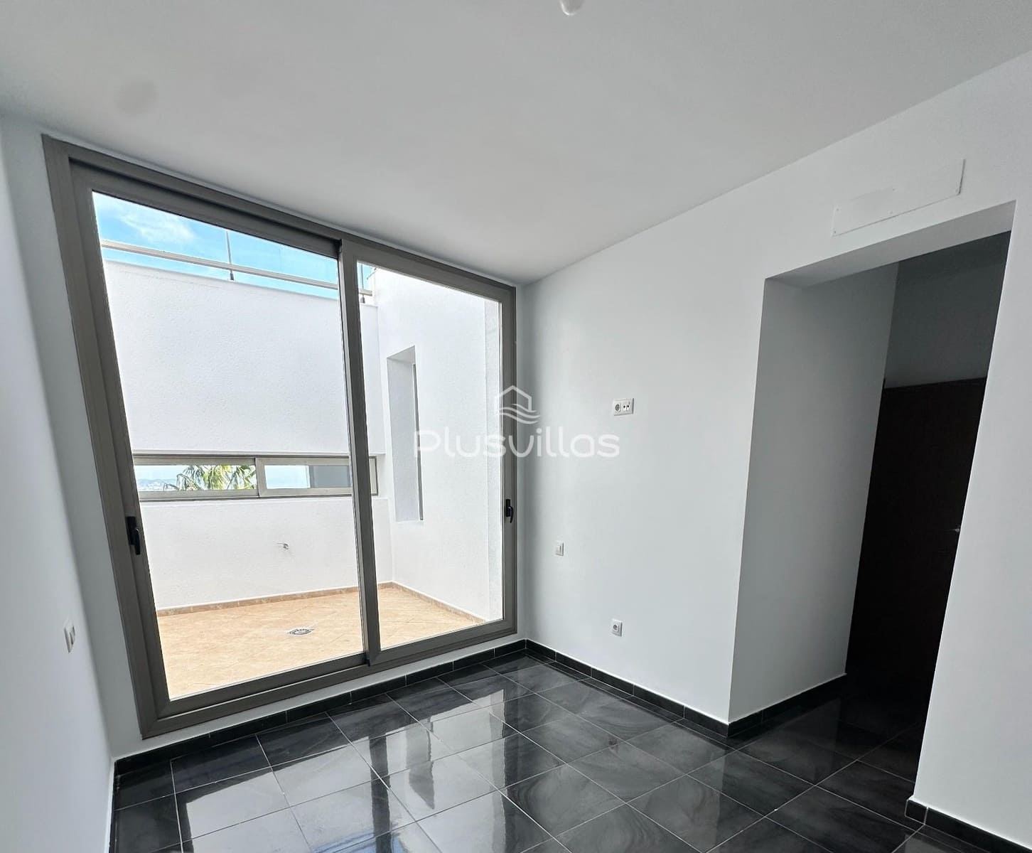 5 sypialnia Bungalow na sprzedaż w Calpe / Calp z basenem - 518 000 € (Ref: 9765183)