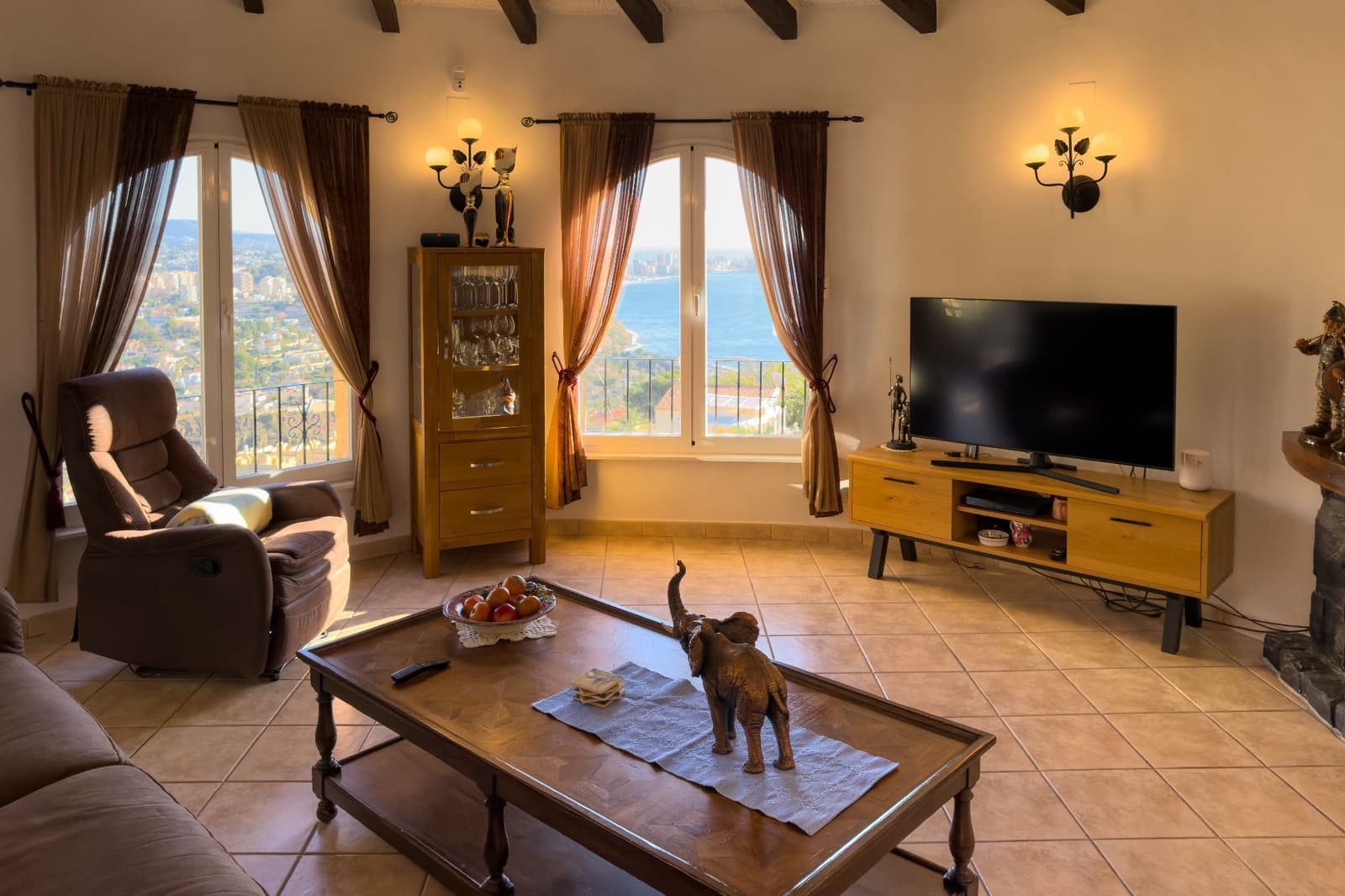 4 makuuhuone Huvila myytävänä paikassa Calpe / Calp mukana uima-altaan - 675 000 € (Ref: 9774325)