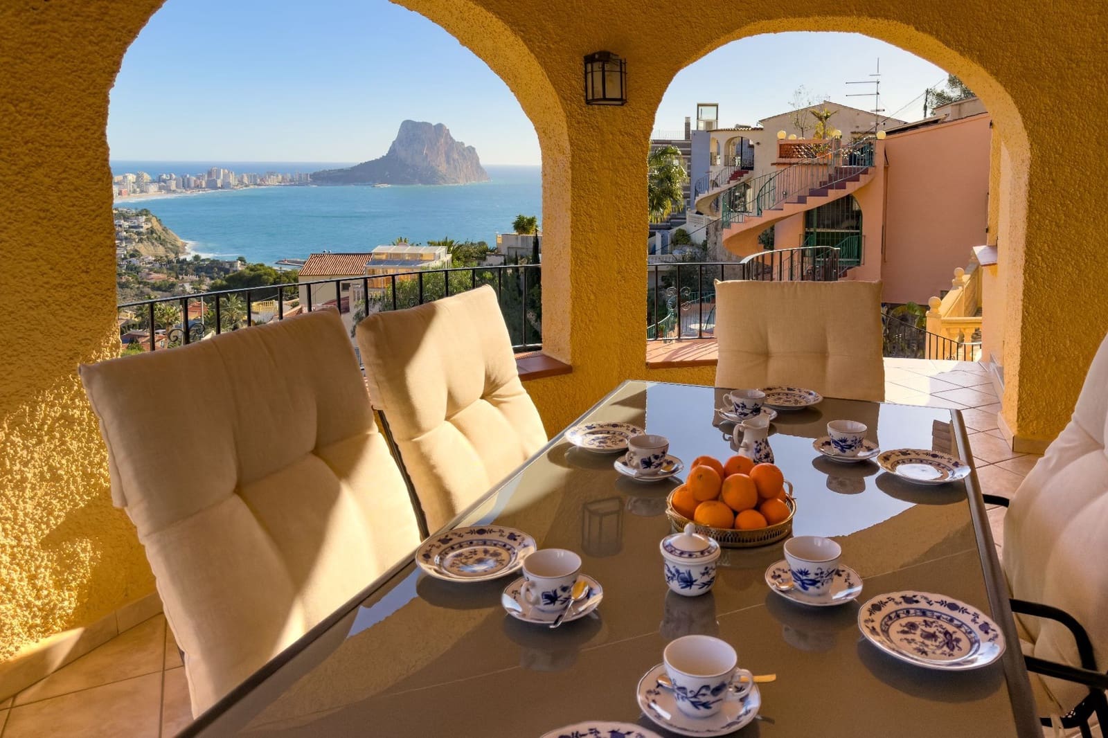 4 makuuhuone Huvila myytävänä paikassa Calpe / Calp mukana uima-altaan - 675 000 € (Ref: 9774325)