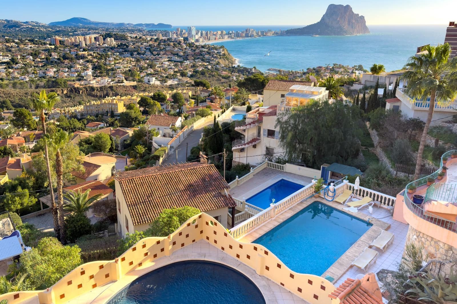 4 makuuhuone Huvila myytävänä paikassa Calpe / Calp mukana uima-altaan - 675 000 € (Ref: 9774325)