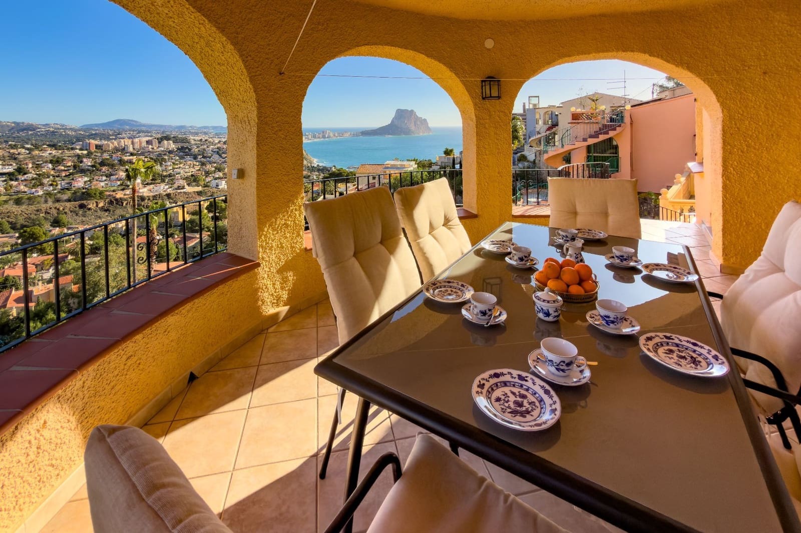 4 makuuhuone Huvila myytävänä paikassa Calpe / Calp mukana uima-altaan - 675 000 € (Ref: 9774325)