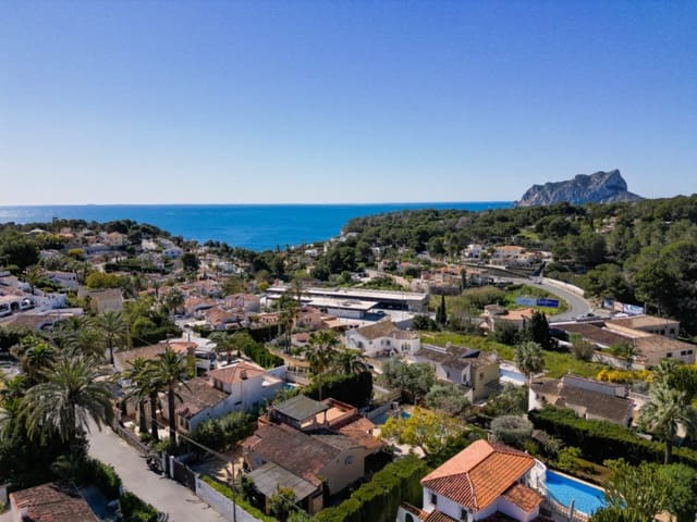 4 quarto Moradia para venda em Benissa com piscina - 590 000 € (Ref: 9778392)