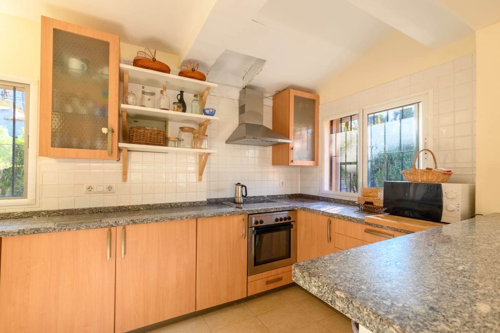 4 quarto Moradia para venda em Benissa com piscina - 590 000 € (Ref: 9778392)