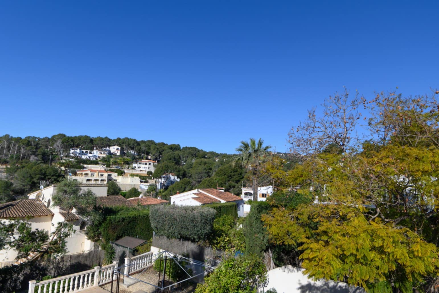 4 quarto Moradia para venda em Benissa com piscina - 590 000 € (Ref: 9778392)