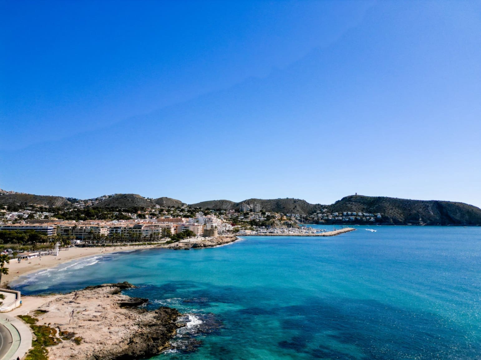 4 quarto Moradia para venda em Benissa com piscina - 590 000 € (Ref: 9778392)