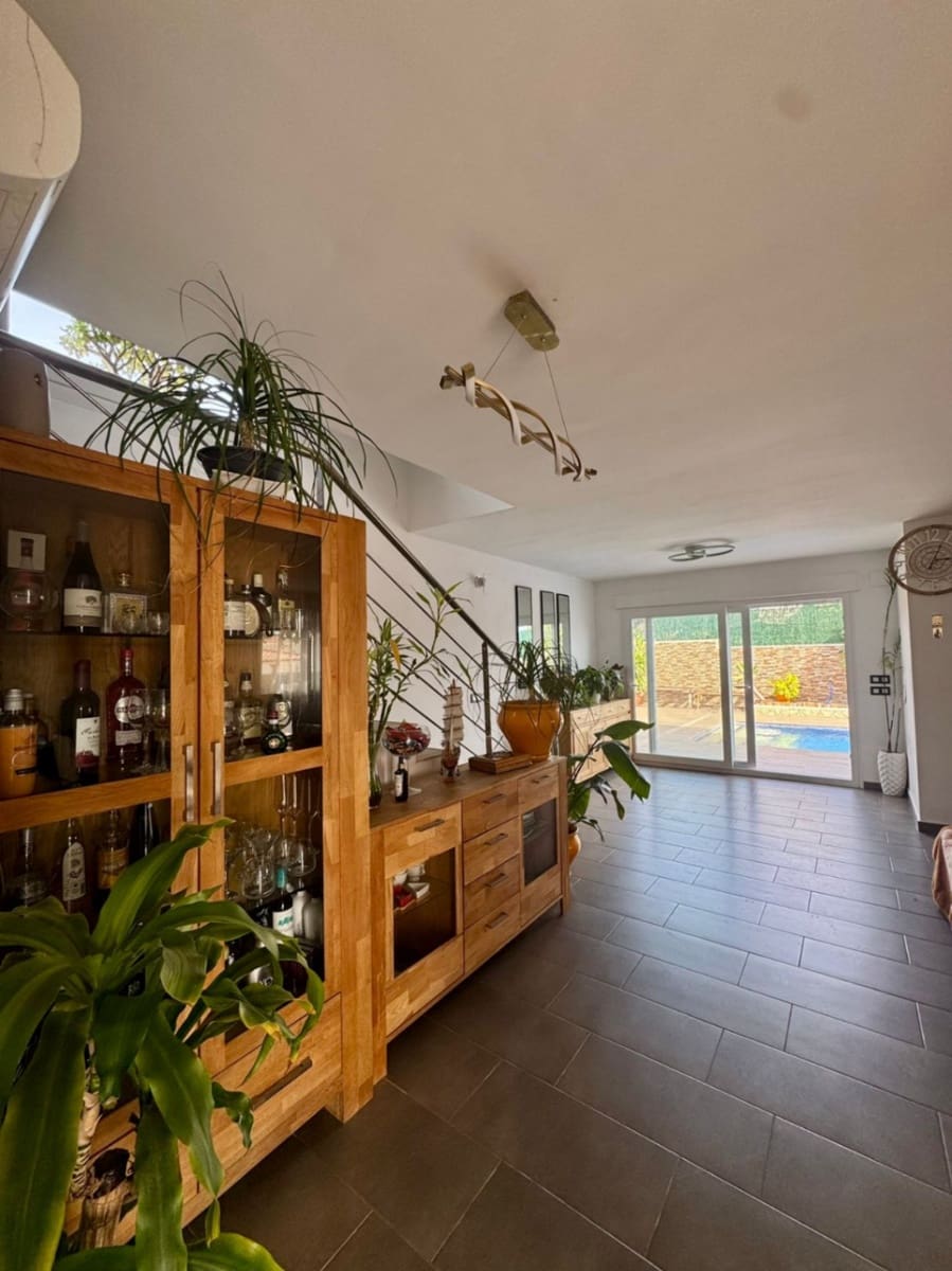 4 Zimmer Villa zu verkaufen in Calpe / Calp mit Pool - 900.000 € (Ref: 9778393)