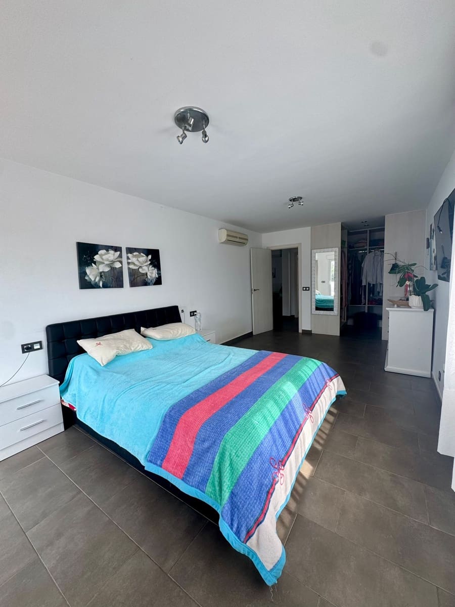 4 Zimmer Villa zu verkaufen in Calpe / Calp mit Pool - 900.000 € (Ref: 9778393)