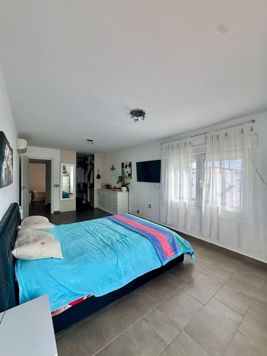 4 Zimmer Villa zu verkaufen in Calpe / Calp mit Pool - 900.000 € (Ref: 9778393)