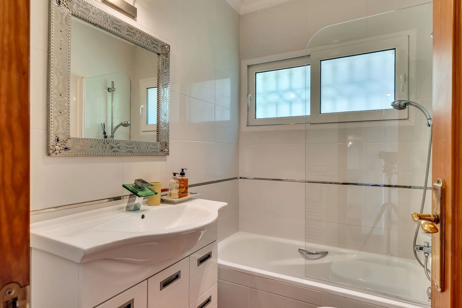 Chalet de 4 habitaciones en Benissa en venta con piscina - 1.100.000 € (Ref: 9804776)