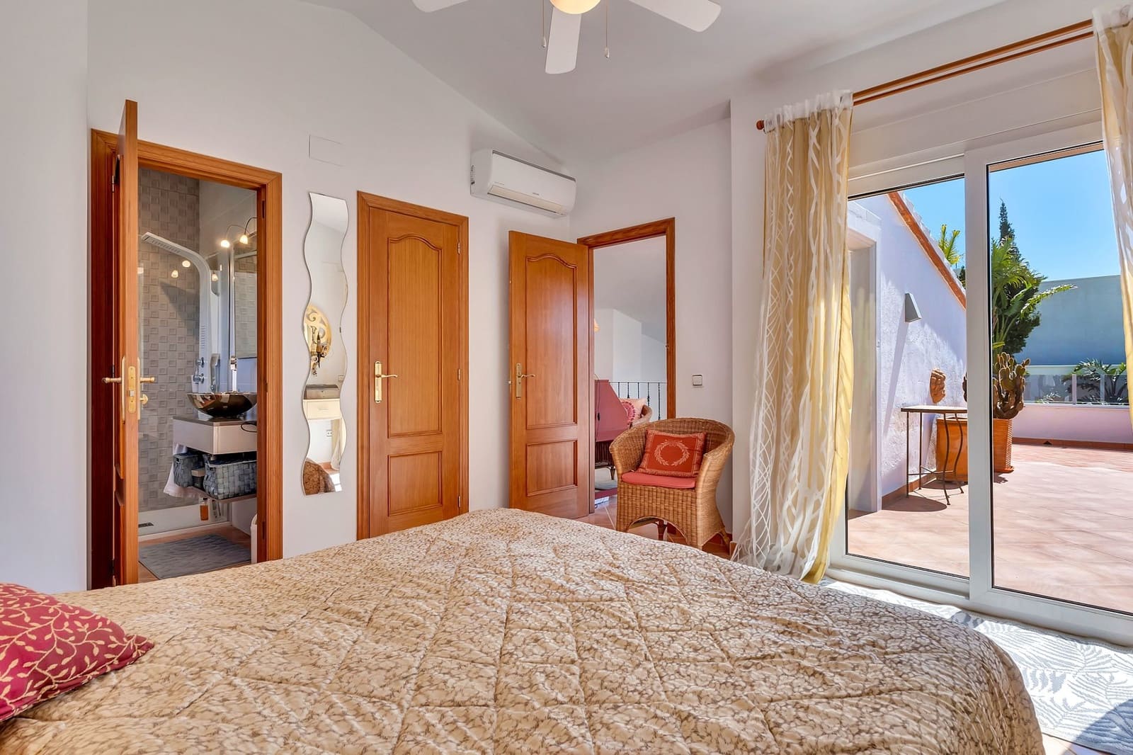 Chalet de 4 habitaciones en Benissa en venta con piscina - 1.100.000 € (Ref: 9804776)